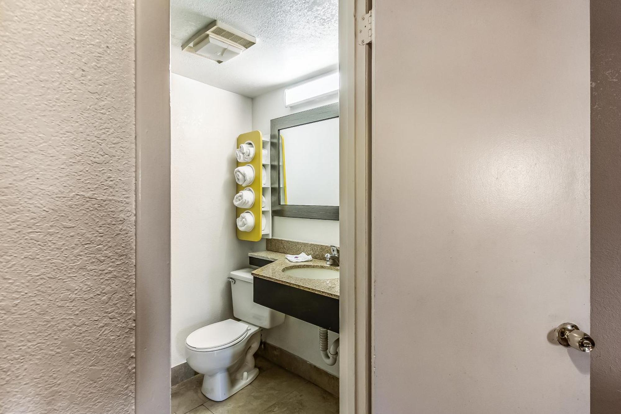 Motel 6 Elizabeth Nj Newark Liberty Intl Airport Buitenkant foto