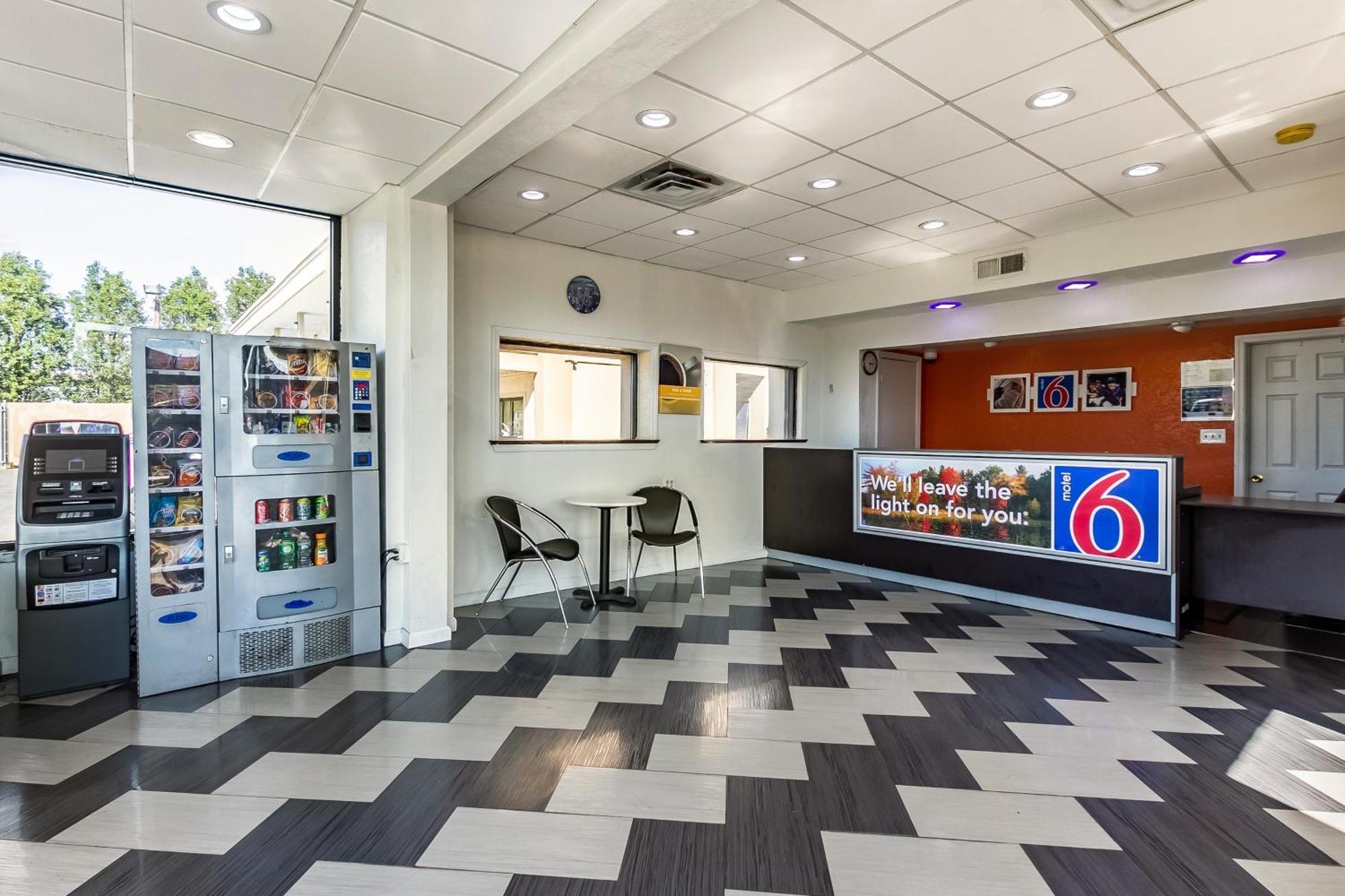 Motel 6 Elizabeth Nj Newark Liberty Intl Airport Buitenkant foto